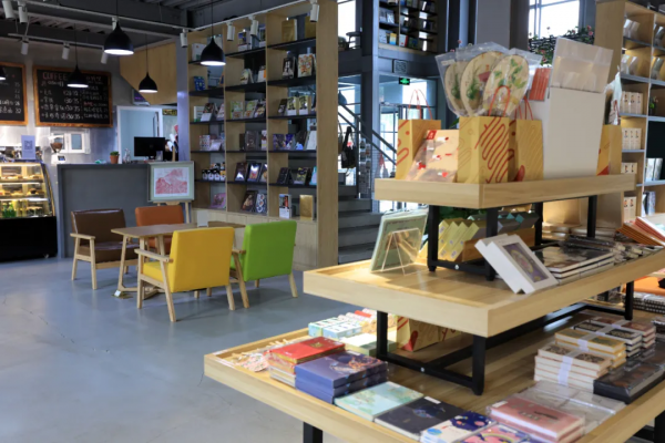 副中心最“迷你”的文創園,吃住玩讀為一體,濃縮的都是精華! 副中心最“迷你”的文創園,吃住玩讀為一體,濃縮的都是精華!