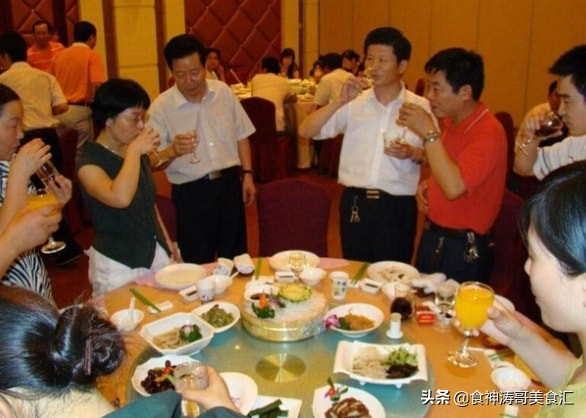 中國喝酒花樣多的三個省份，北方城市實力出眾，南方賓客望而卻步