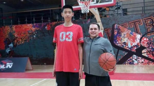 下午15:30!廣東激戰吉林,阿聯復出次戰迎直播首秀引領3大看點 下午15:30!廣東激戰吉林,阿聯復出次戰迎直播首秀引領3大看點