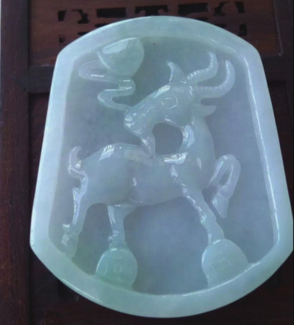 翡翠各大雕刻樣式的玉意 中 翡翠各大雕刻樣式的玉意 中