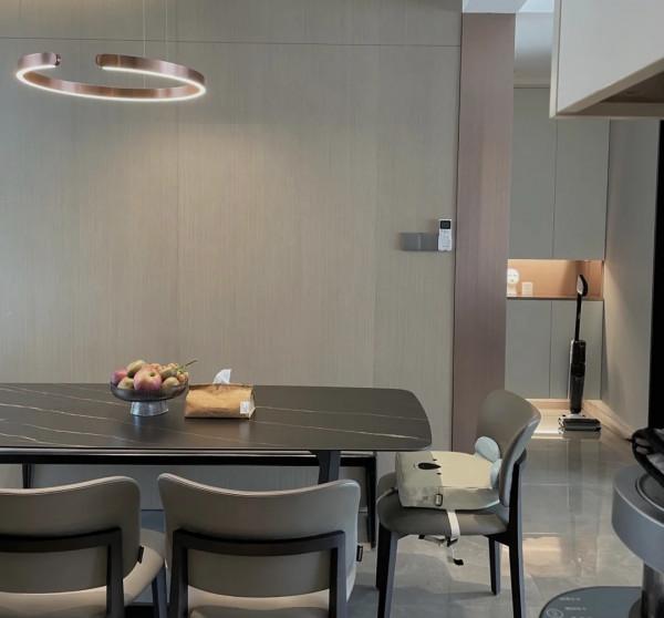 150㎡五口之家,拒絕“花裡胡哨”,全屋極簡又實用 150㎡五口之家,拒絕“花裡胡哨”,全屋極簡又實用