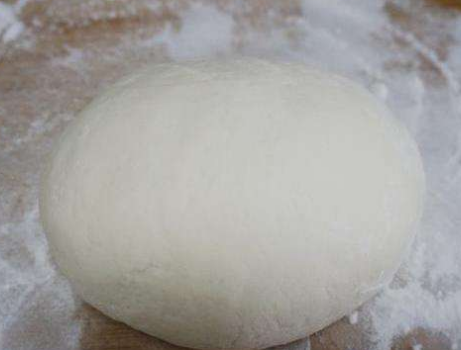 烙餅怎樣做柔軟層還多？有人加雞蛋，有人開水和麵，其實都不對