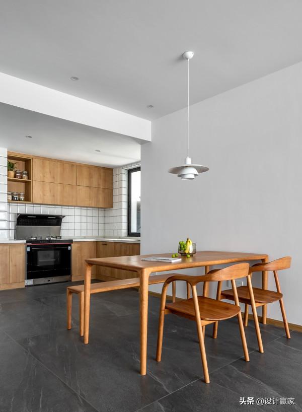 102㎡日式三居，百萬打造出的自然空間，日子過得與世無爭