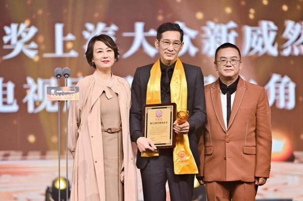 第32屆華鼎獎揭曉，《覺醒年代》摘五獎，王勁松視帝柯藍視後