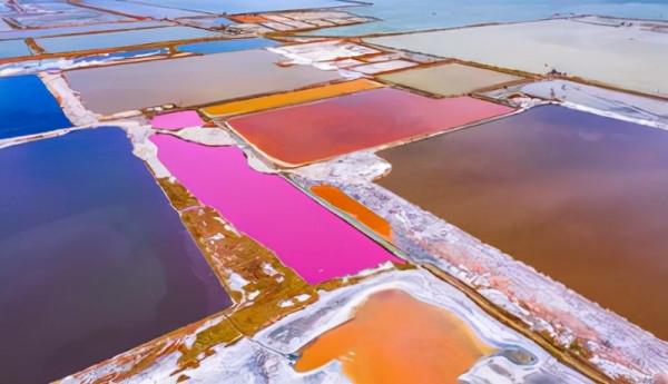 山西一湖泊走紅，因遊客在水中漂浮不沉，被譽為“中國死海”