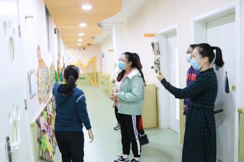 早操活力燃爆小宇宙,聽說爸爸媽媽也來圍觀啦 早操活力燃爆小宇宙,聽說爸爸媽媽也來圍觀啦