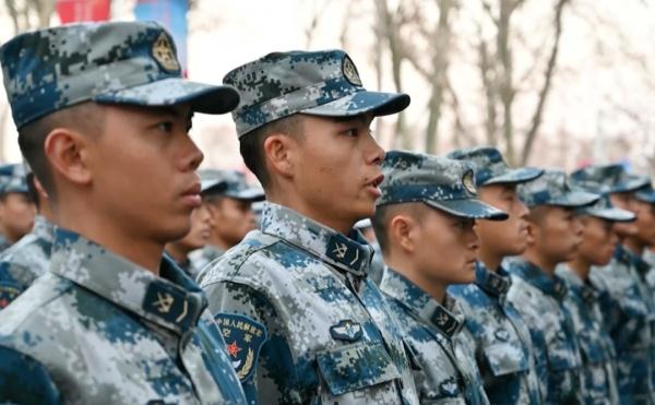 接過哥哥的槍！衛國戍邊英雄王焯冉表弟入伍