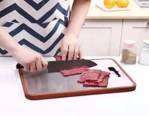 鈦刀問世，帶您走進廚房健康新生活