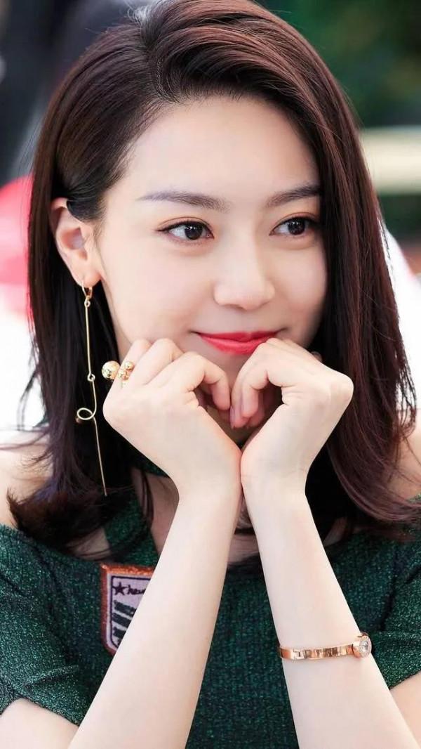 黃夢瑩高畫質寫真照來了 黃夢瑩高畫質寫真照來了