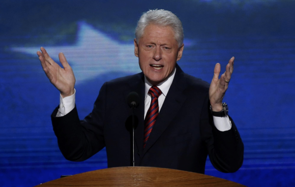 ";反美鬥士";馬楠:當克林頓面痛斥美國人權惡劣,為何後來嫁美國人 ";反美鬥士";馬楠:當克林頓面痛斥美國人權惡劣,為何後來嫁美國人