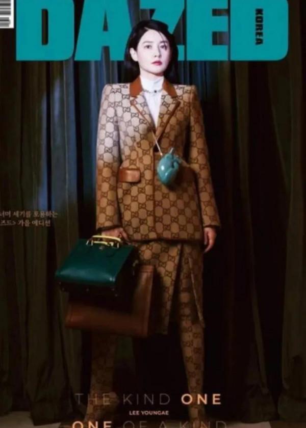 韓國女藝人李英愛為某雜誌拍攝照片，風格不一樣，獨特魅力