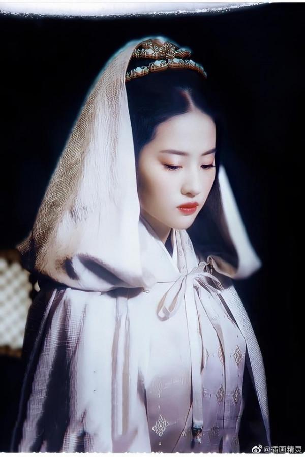 《銅雀臺》中的劉亦菲，翩若驚鴻，美得讓人驚豔