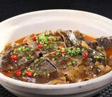 大叔深山養殖:八萬只團魚,兩三年過後,讓他大賺了三千六百萬元 大叔深山養殖:八萬只團魚,兩三年過後,讓他大賺了三千六百萬元