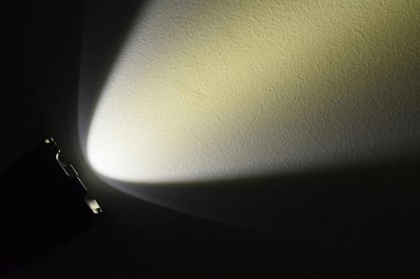 照亮黑夜的一束光！——在路上X6 USB戶外手電體驗