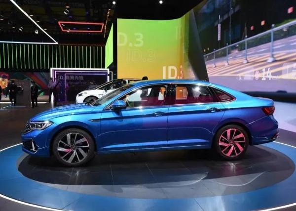 15萬左右，速騰PK思域，哪款適合家用？