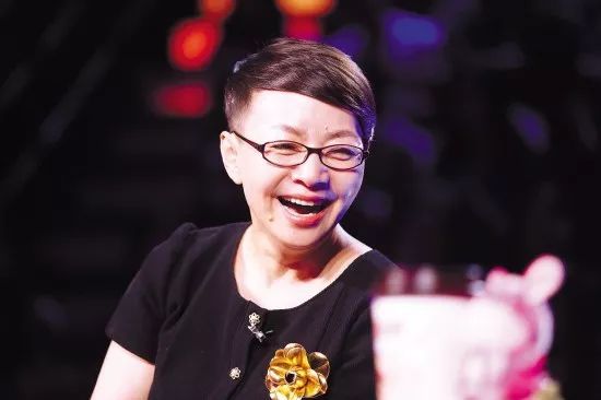 從賈玲到宋丹丹，為啥成為喜劇演員後，她們的顏值會直線下滑？