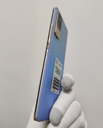 非常喜歡小米Civi的中框,手感好!磨砂後蓋玻璃,不容易沾染指紋 非常喜歡小米Civi的中框,手感好!磨砂後蓋玻璃,不容易沾染指紋