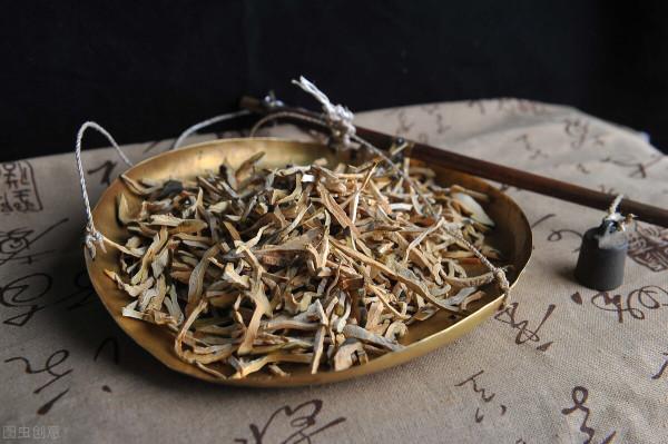 經常做夢睡不著覺肝火旺，氣血不足、陰虛燥熱你佔哪一個？