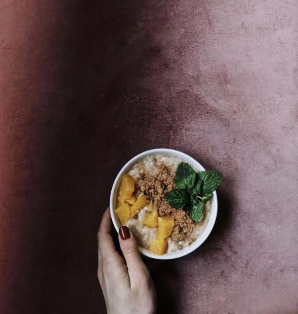 穿衣榜樣｜時尚博主Sarah Mikaela的高質量成長記