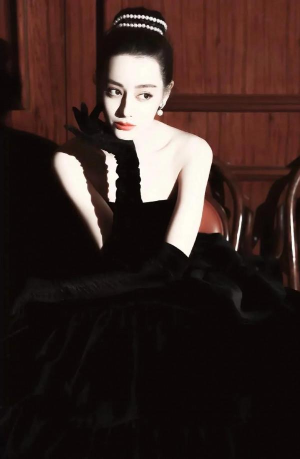 迪麗熱巴紅毯“殺手”，美圖欣賞