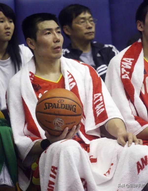 人物|17歲學籃球,42歲退役,換過8支球隊,被稱作CBA“活化石” 人物|17歲學籃球,42歲退役,換過8支球隊,被稱作CBA“活化石”