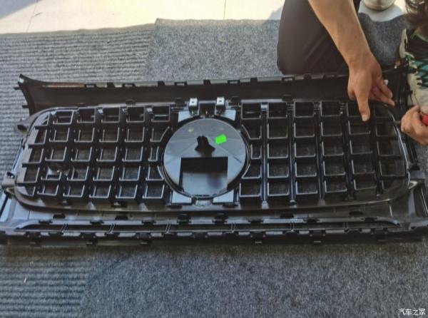 賓士G63花十幾萬改裝值得嗎？看效果就知道了