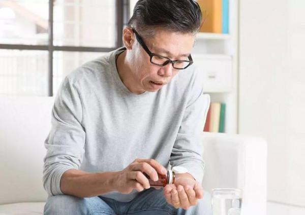 吃阿司匹林和他汀藥導致“腎衰”?服藥18年的患者經驗,值得借鑑 吃阿司匹林和他汀藥導致“腎衰”?服藥18年的患者經驗,值得借鑑