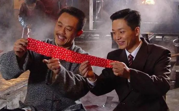 劉奕君：人生低谷期淨身出戶，二婚娶小嬌妻終獲幸福