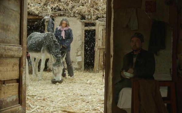 《隱入塵煙》茶米油鹽的點滴之間，盡是主人公相扶相守的溫情