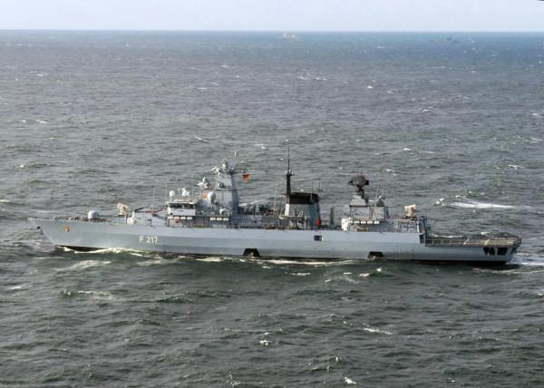 美國圍堵中國,西方抱團,5國34艘軍艦齊聚軍演,解放軍不懼威脅 美國圍堵中國,西方抱團,5國34艘軍艦齊聚軍演,解放軍不懼威脅