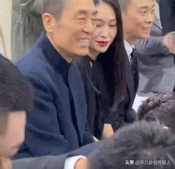 金雞獎後臺更有趣！李易峰加謝霆鋒好友樂開花，張小斐被路人叫媽