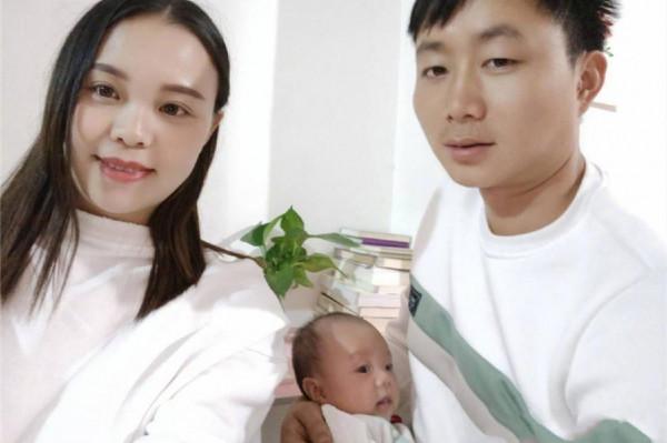 生完娃3個半小時，90後媽媽穿棉襖參加考試，可敬又讓人心疼