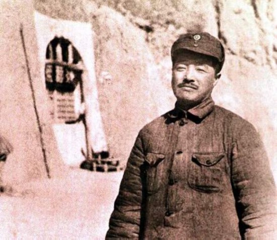 吉田大隊從沒打過敗仗，被我軍全殲後吉田自盡，賀龍唯一一次負傷