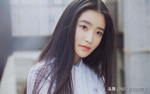 年滿20歲正青春，盤點出生於2002年娛樂圈十大美女明星都有誰吧