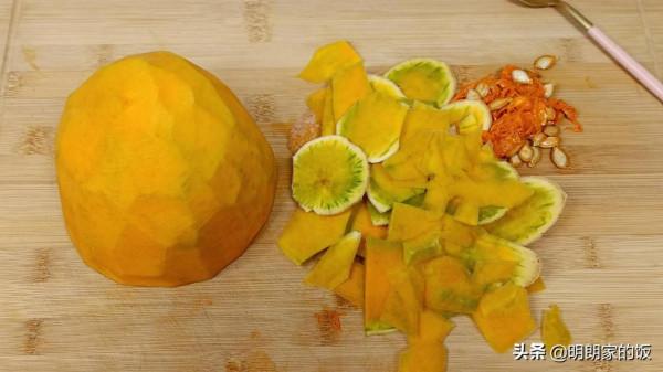 曬曬三口之家的一餐，有葷有素都是家人愛吃的，肉骨頭啃著超過癮