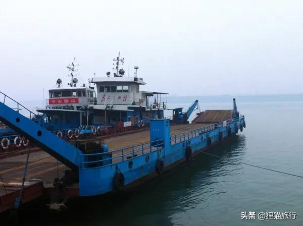 湖北省枝江市百里洲是長江中游最大江心洲，這裡的砂梨和棉花有名