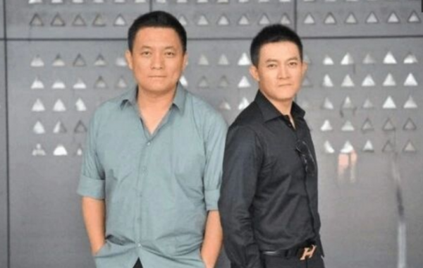 這二位明星,兩個不同的姓,卻是親兄弟,你相信嗎? 這二位明星,兩個不同的姓,卻是親兄弟,你相信嗎?