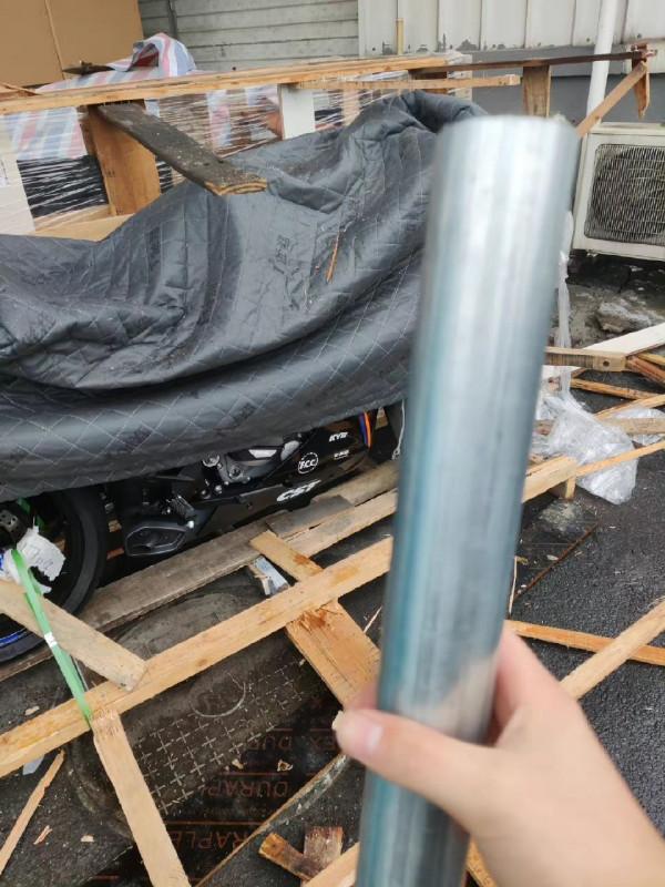 春風 250SR-R 官方劇透,你等的單搖臂已拆箱! 春風 250SR-R 官方劇透,你等的單搖臂已拆箱!