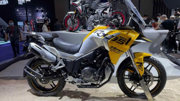 宗申RX 3 S 升級版，配備直列雙缸400 CC 發動機
