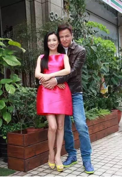 7對很難離婚的明星夫妻,有的誓要白頭,有的追求自由,各有所願 7對很難離婚的明星夫妻,有的誓要白頭,有的追求自由,各有所願