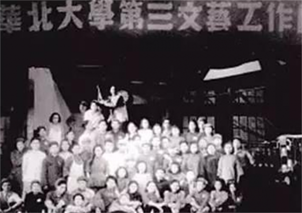 《林海雪原》中的小白鴿，晚年經歷兩次喪子，今年93歲了