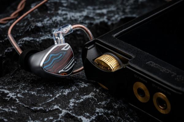 圈靜鐵內卷潮？今天一口氣來聊聊五款3K檔位的圈靜鐵耳塞