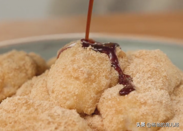 居家分享一款豆乳紅糖糕，嫩滑入味，甜香味美，孩子愛吃的美食