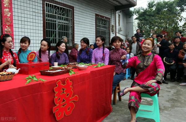 你知道在農村說成一個媒能賺多少錢嗎? 你知道在農村說成一個媒能賺多少錢嗎?
