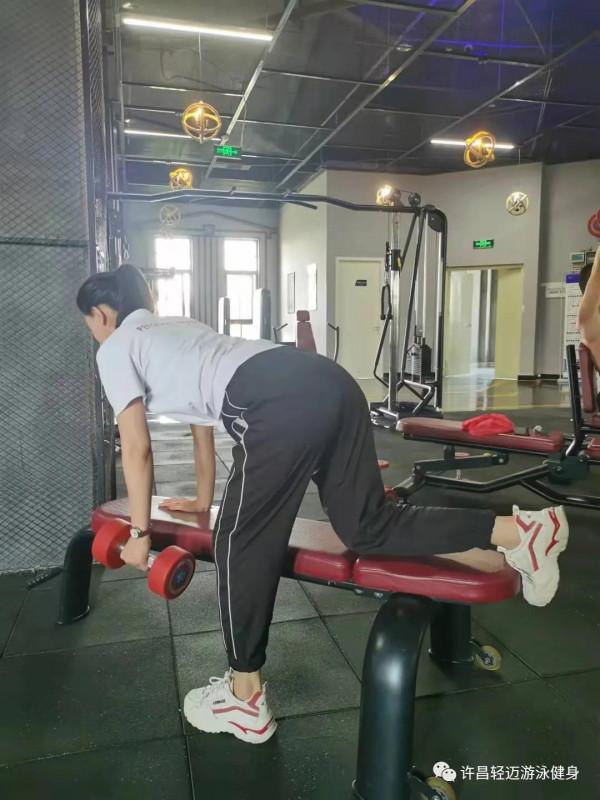 背部的訓練動作有哪些?該怎麼做 背部的訓練動作有哪些?該怎麼做