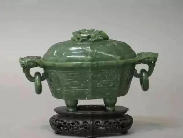 玉雕絕技，鏤空活環