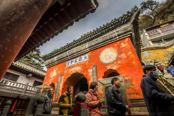 掛在懸崖上的故宮,入選世界文化遺產,湖北旅遊必打卡 掛在懸崖上的故宮,入選世界文化遺產,湖北旅遊必打卡