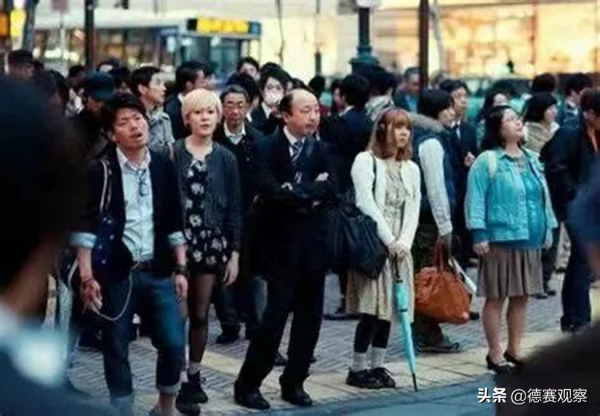 日本男性演化史：從昭和男兒到令和弱子