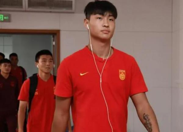 足協技術總監：沒有限薪令就沒有海港21歲前鋒和泰山23歲國腳