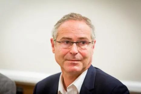 法國醫生特自信:疫情是假的,我讓它立馬消失!當局:滾吧 法國醫生特自信:疫情是假的,我讓它立馬消失!當局:滾吧